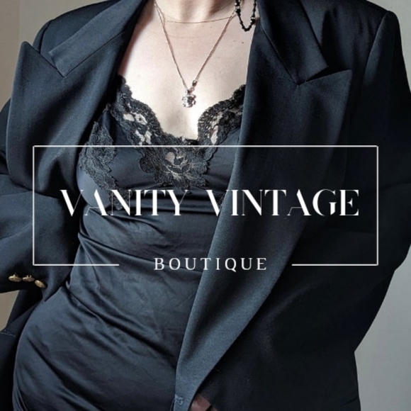 vanityvintage_